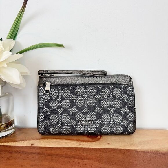 NWT Coach Double‎ Zip Wallet In Signature Canvas - Picture 1 of 5